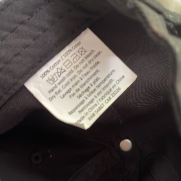 Victoria’s Secret Classic Black Baseball Hat EUC - Picture 3 of 4